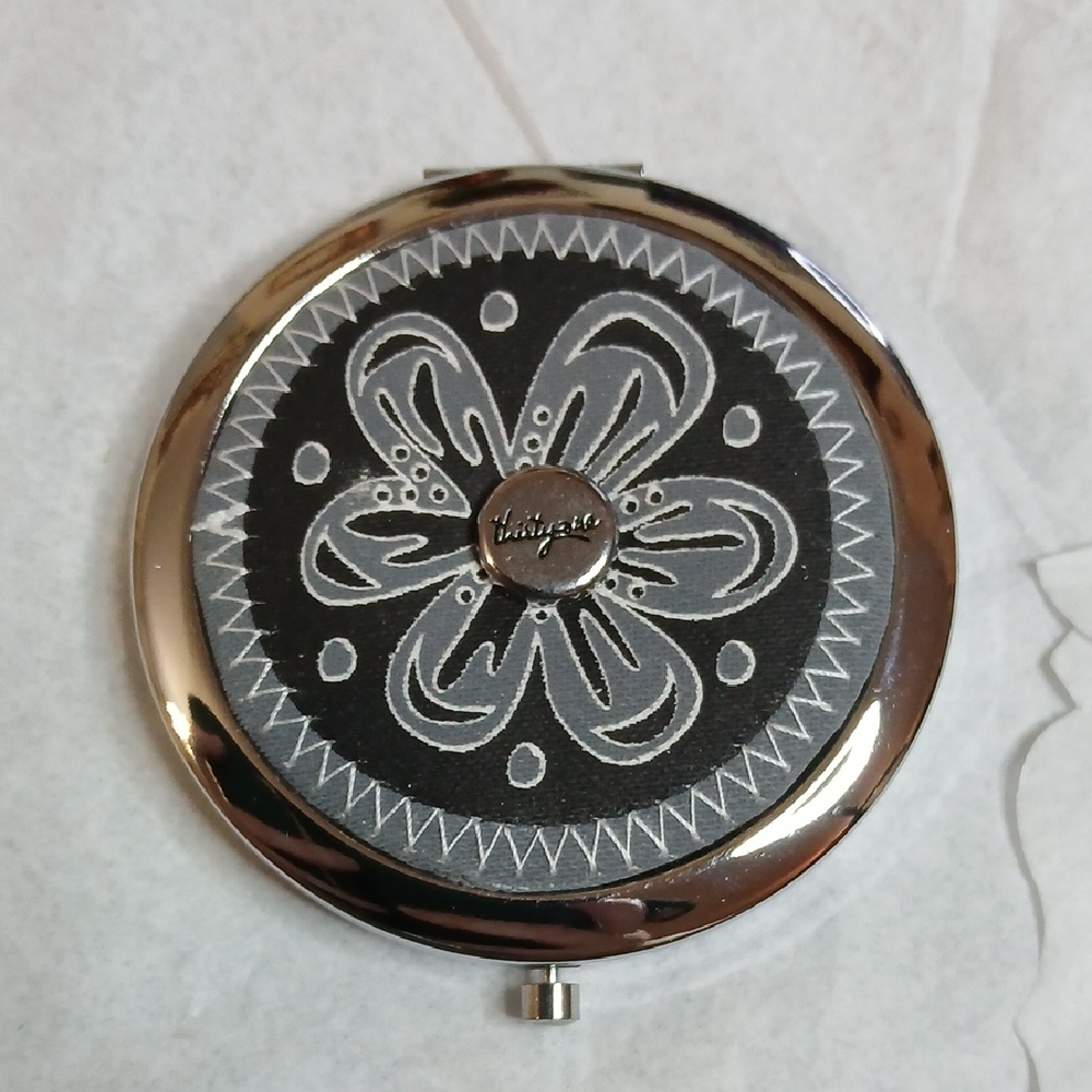 Thirty-One "Black Paisley Parade" Compact Mirror